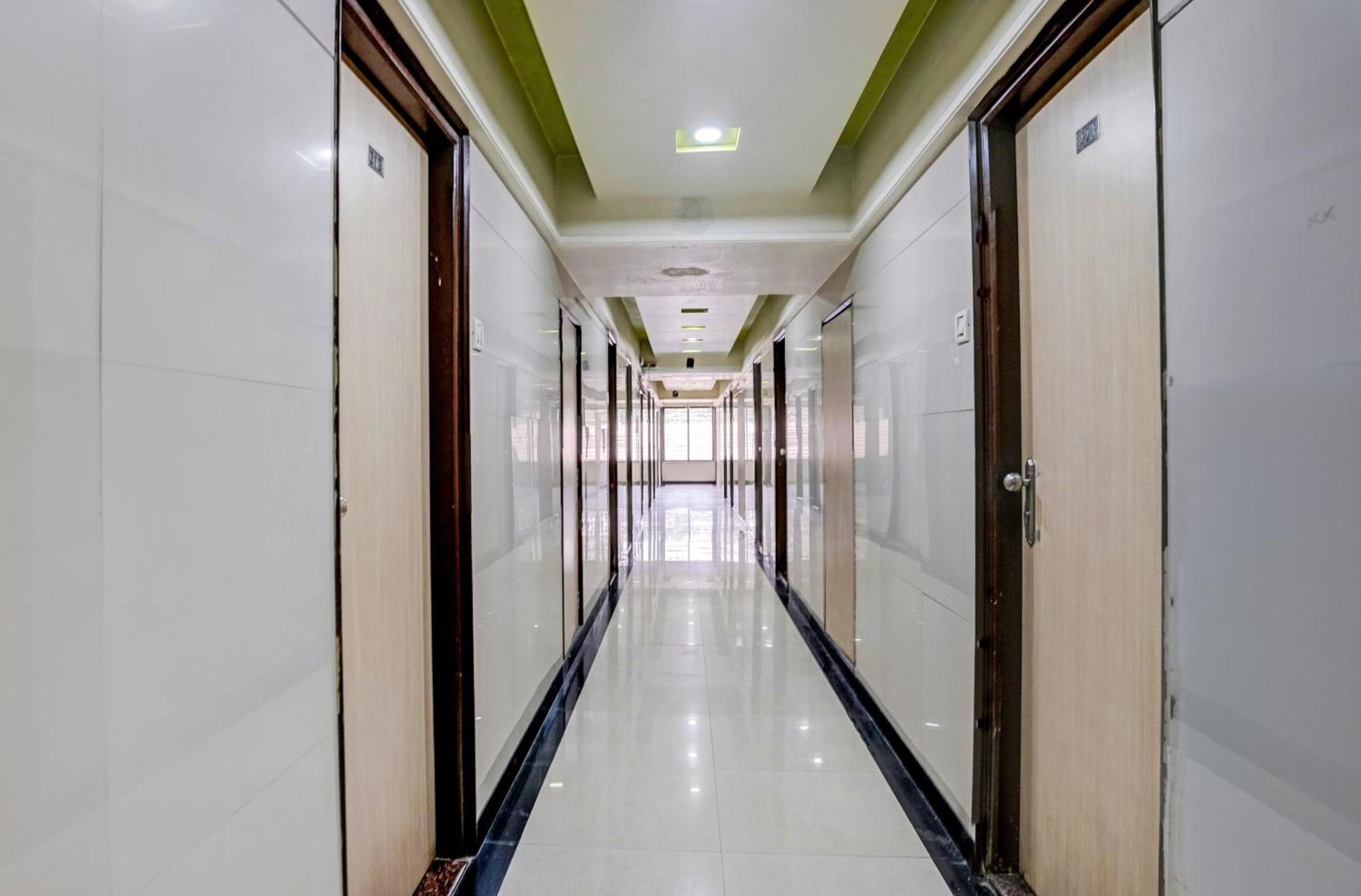 Collection O Guru Heritage Kalamboli Navi Mumbai Exterior photo